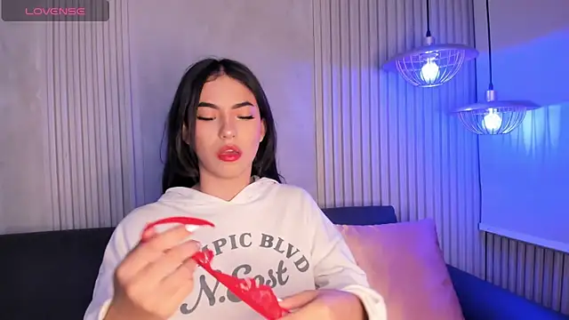 PiperMason online show from November 18, 2:43 pm