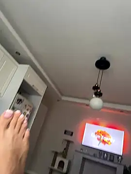 Snapshot of guneskuyucom chatting on November 22, 8:57 am guneskuyucom online show from November 22, 8:57 am