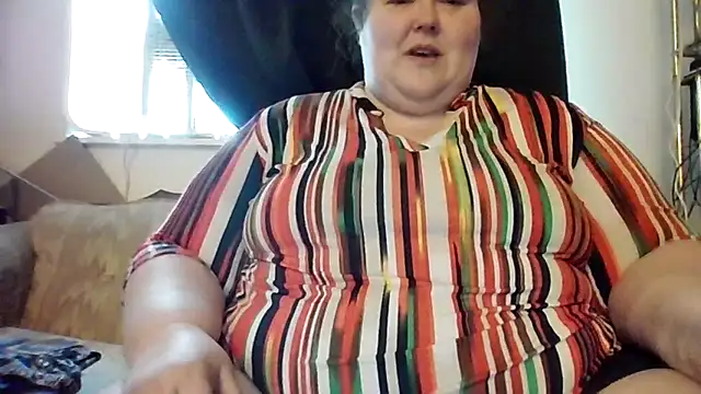 mayflower420 online show from April 14, 2:01 pm