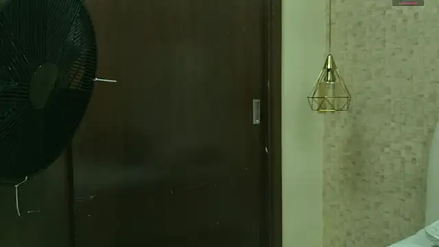 aria sm online show from November 18, 7:07 pm