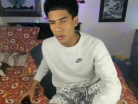 Snapshot of JUANBIGCOCK21CM chatting on November 16, 9:31 pm JUANBIGCOCK21CM online show from November 16, 9:31 pm