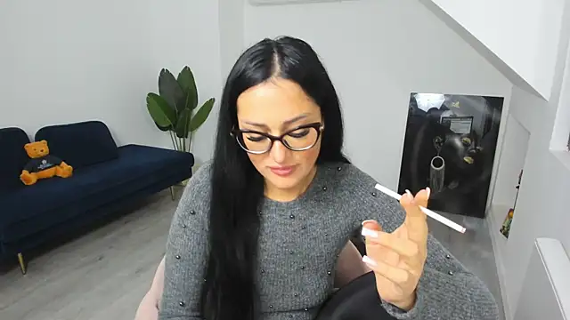 AnyaEvy online show from February 7, 5:00 am