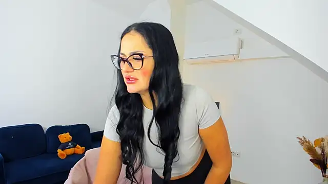 AnyaEvy online show from March 2, 5:08 am