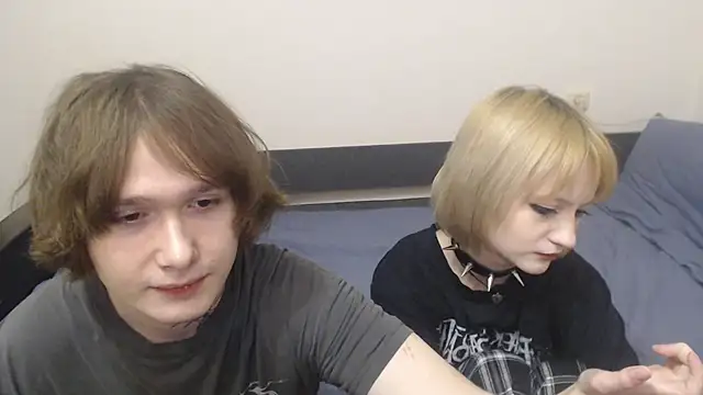 Snapshot of angelsofpornn chatting on March 1, 3:03 pm angelsofpornn online show from March 1, 3:03 pm