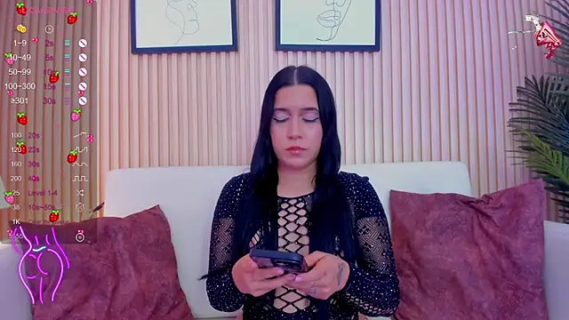 Snapshot of Amy_Leah chatting on November 20, 8:30 pm Amy Leah online show from November 20, 8:30 pm