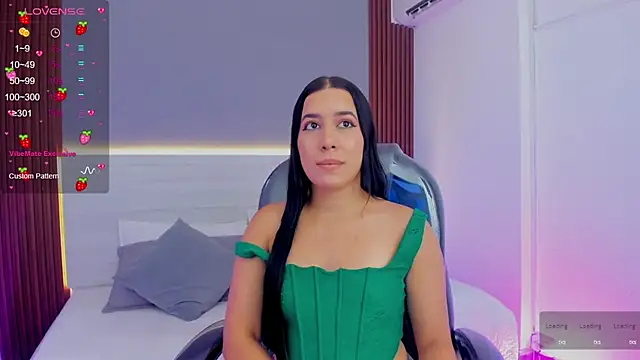 Snapshot of Amy_Leah chatting on December 1, 8:25 pm Amy Leah online show from December 1, 8:25 pm