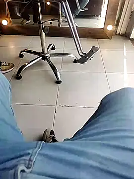 Snapshot of NestedReagent chatting on February 10, 7:40 pm NestedReagent online show from February 10, 7:40 pm