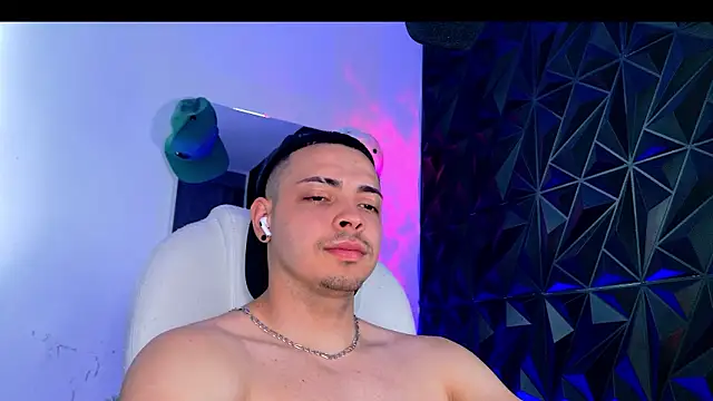 Maxwell Dupont online show from March 1, 8:00 pm