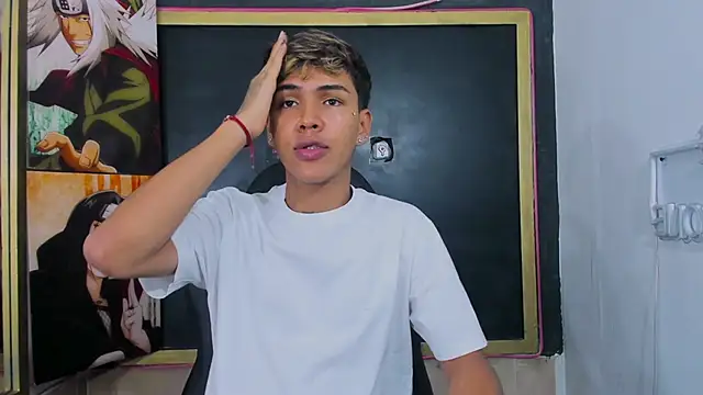 Timmy Kiing  online show from January 12, 9:31 pm