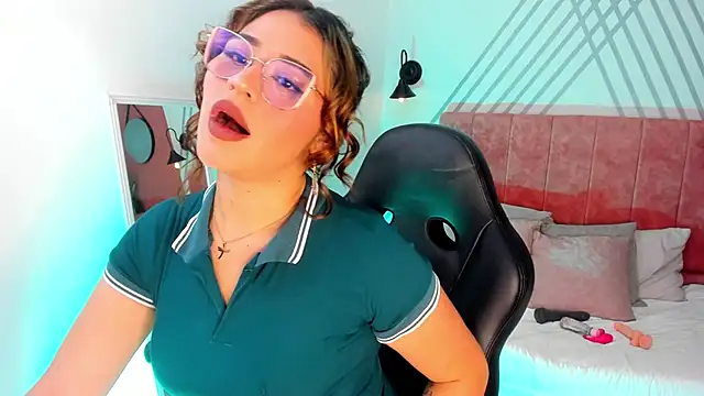 Dakhota Rouge online show from January 8, 5:10 am