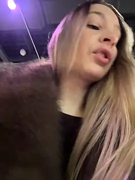 SashaCatt online show from November 28, 7:33 am