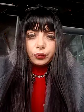 AmiaBanks online show from January 10, 8:05 am