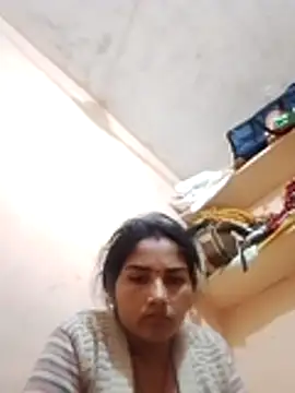 Snapshot of Seema_ji12 chatting on December 16, 12:15 am Seema ji12 online show from December 16, 12:15 am