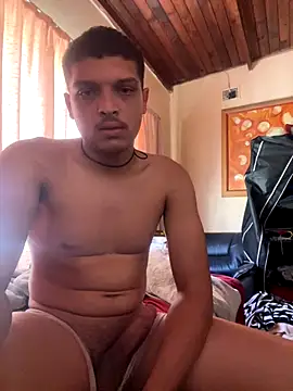 Snapshot of Jockeyn chatting on December 17, 2:01 pm Jockeyn online show from December 17, 2:01 pm