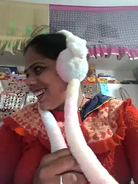 Hot suini online show from January 6, 2:54 pm