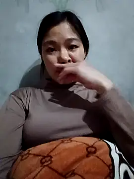 Lyla john online show from January 18, 1:42 am