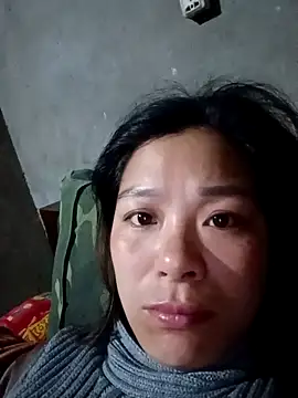 Lyla john online show from February 10, 1:43 am