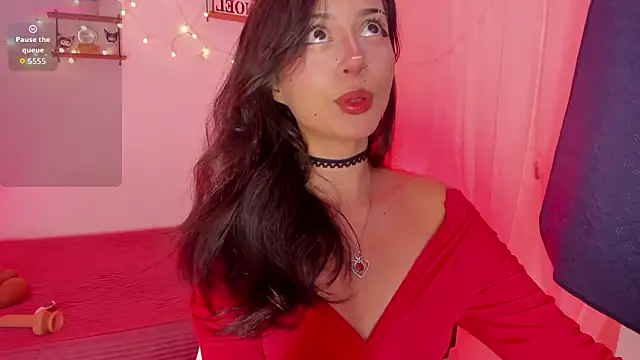 Snapshot of Tamara_Aluna_ chatting on February 14, 7:10 pm Tamara Aluna online show from February 14, 7:10 pm