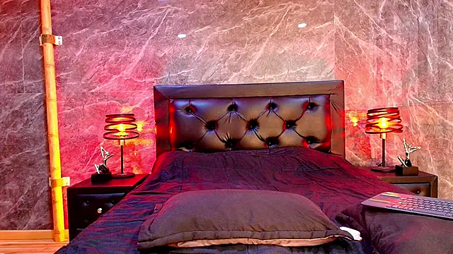 Sasha Larsen online show from December 1, 3:55 am