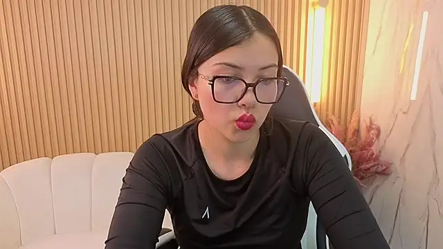 Snapshot of venus_velvet_tp chatting on December 1, 7:41 pm venus velvet tp online show from December 1, 7:41 pm