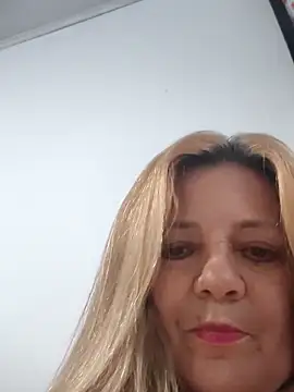 karlaanqui1 online show from March 15, 10:27 pm