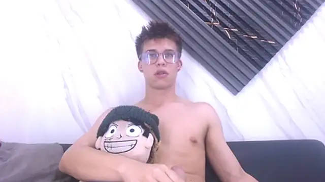 Liam York  online show from March 5, 2:29 am