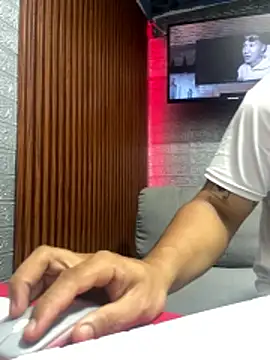 Snapshot of Scarlett_Heat2 chatting on November 9, 9:13 pm Scarlett Heat2 online show from November 9, 9:13 pm