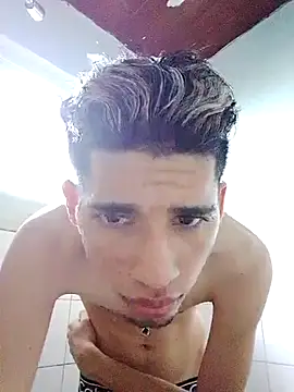 Flavioaponte online show from November 11, 8:42 pm