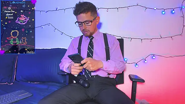 Prince1 dark online show from December 19, 4:19 am