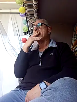 Snapshot of andy-1961 chatting on November 20, 1:44 pm andy-1961 online show from November 20, 1:44 pm