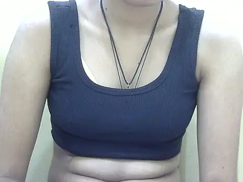 SEXY PRIYA83 online show from February 1, 11:42 am