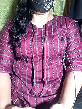 Snapshot of HotGirl23231 chatting on May 3, 6:14 pm HotGirl23231 online show from May 3, 6:14 pm