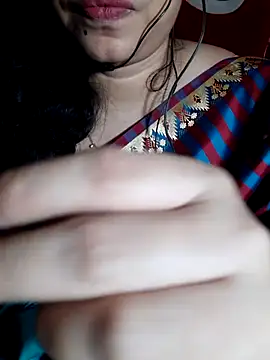 Snapshot of HotGirl23231 chatting on July 9, 6:34 pm HotGirl23231 online show from July 9, 6:34 pm