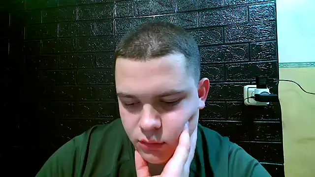 CuteButNaughty  online show from November 27, 5:04 pm