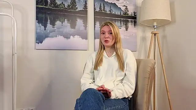 Snapshot of ToyaBosques chatting on November 10, 5:06 am ToyaBosques online show from November 10, 5:06 am