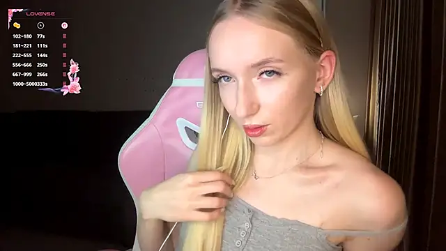 LaceDream online show from December 18, 3:18 pm