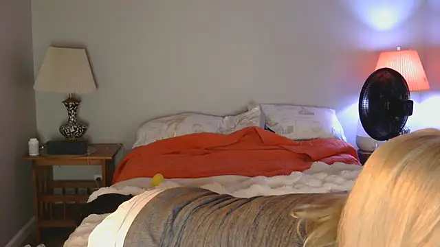 machineslut online show from May 30, 3:03 am