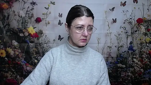 Snapshot of RoseHille chatting on November 26, 3:02 pm RoseHille online show from November 26, 3:02 pm