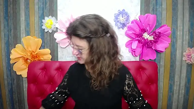 Snapshot of RoseHille chatting on November 29, 6:16 am RoseHille online show from November 29, 6:16 am