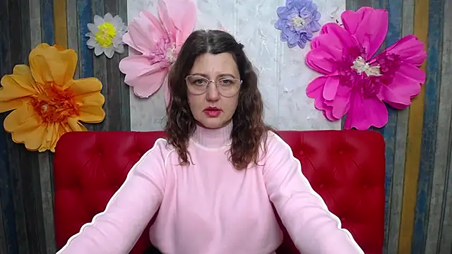 Snapshot of RoseHille chatting on December 2, 2:45 pm RoseHille online show from December 2, 2:45 pm