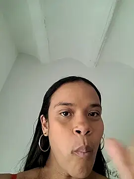 Snapshot of kyliecastell chatting on November 12, 3:34 pm kyliecastell online show from November 12, 3:34 pm