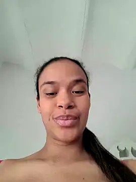 Snapshot of kyliecastell chatting on November 27, 3:36 pm kyliecastell online show from November 27, 3:36 pm