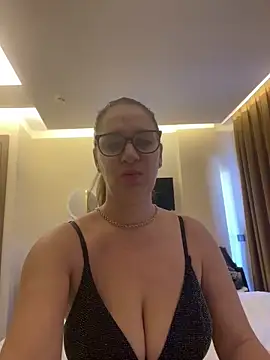 Milana8263 online show from December 16, 8:52 am