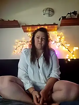 Snapshot of Persephone_CH_off chatting on November 22, 2:49 pm Persephone CH off online show from November 22, 2:49 pm