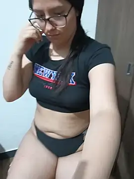 Little-Sammy online show from December 1, 11:10 pm