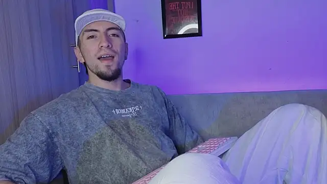 AresMassimoX online show from January 10, 2:19 pm