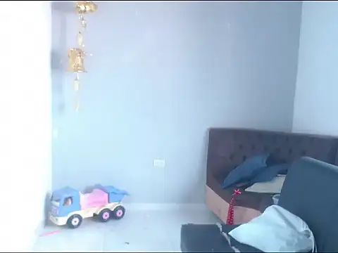 Snapshot of Sra_Angelina chatting on December 2, 1:28 pm Sra Angelina online show from December 2, 1:28 pm