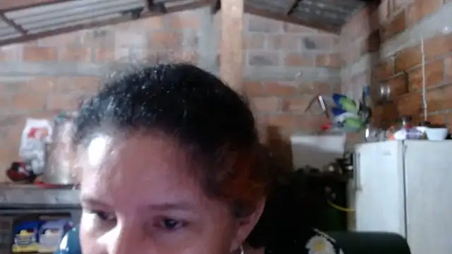 Snapshot of Sra_Angelina chatting on April 20, 2:14 am Sra Angelina online show from April 20, 2:14 am