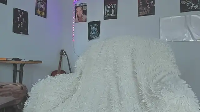 Huntall77 online show from March 27, 8:26 am