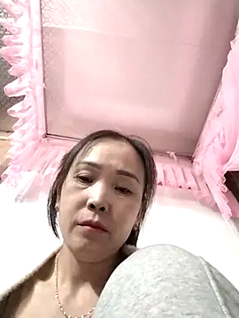 Feeling-hot online show from November 27, 8:05 am